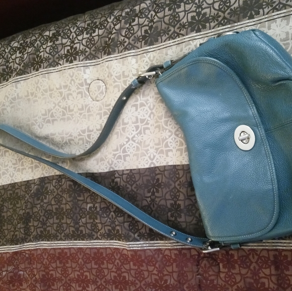 Shoes - Picture 4 of 8